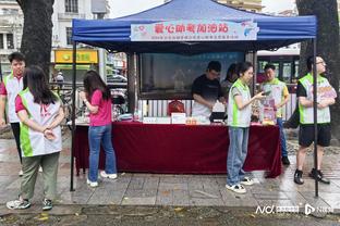 队记：图赫尔上周与阿劳霍进行明确的电话交谈 拜仁希望冬窗引进